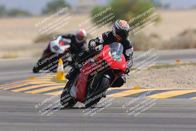 media/Sep-30-2023-SoCal Trackdays (Sat) [[636657bffb]]/Turn 15 (1120am)/